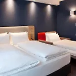 Holiday Inn Express - Duesseldorf Airport
