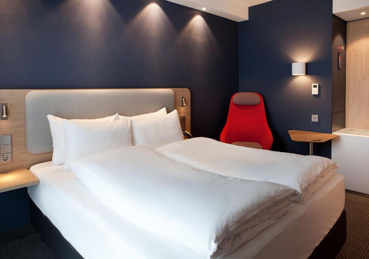 Express - Airport Hotel
